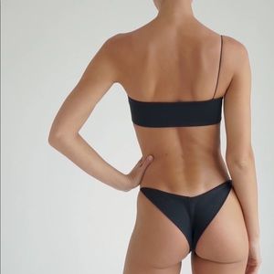 Wanderlust new with tags Julia one shoulder top!